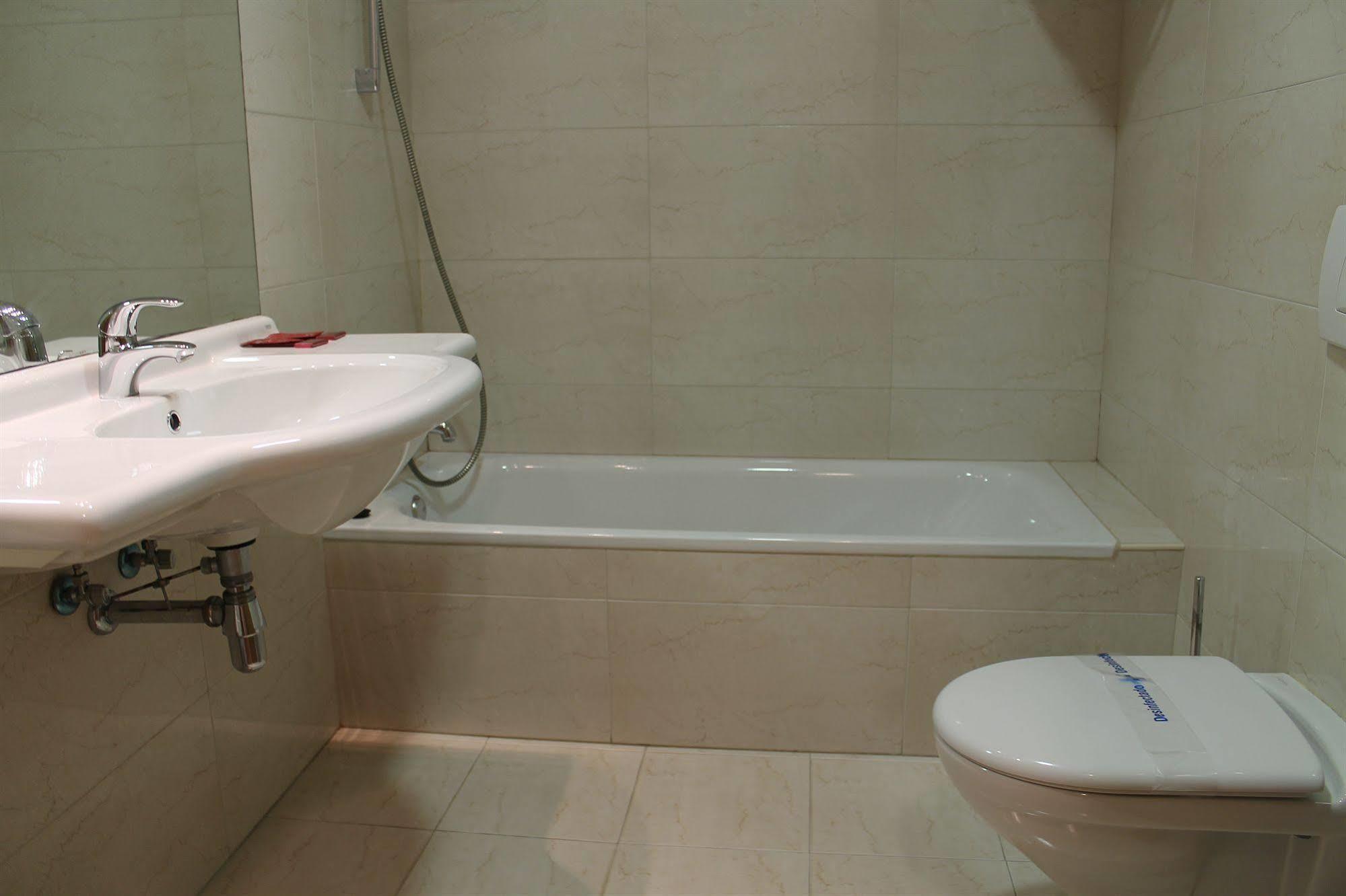 Hotel Agorreta Salinas De Pamplona Esterno foto